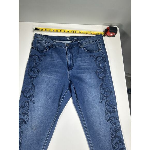 DG2 Diane Gilman Women’s 16W Embroidered Stretch Jeans Y2K Dark Wash Plus Size - Picture 15 of 16